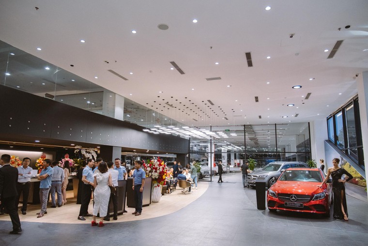 Mercedes-Benz khai trương Đại lý tiêu chuẩn MAR2020 lớn nhất khu vực Bắc và Bắc Trung Bộ ảnh 1