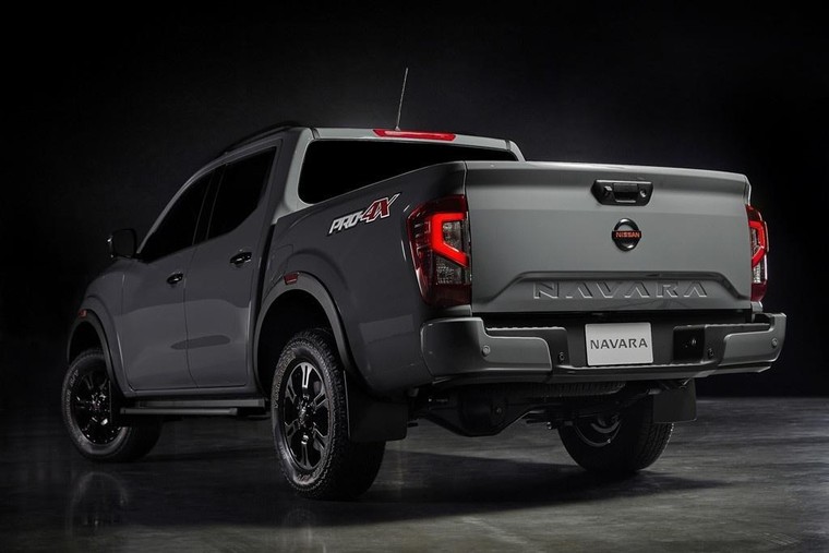 Nissan Navara 2021 nhiều nâng cấp, giá từ 748 triệu đồng ảnh 1