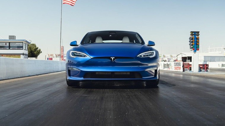 Tesla giảm dung lượng pin trên xe điện Model S mới ảnh 1