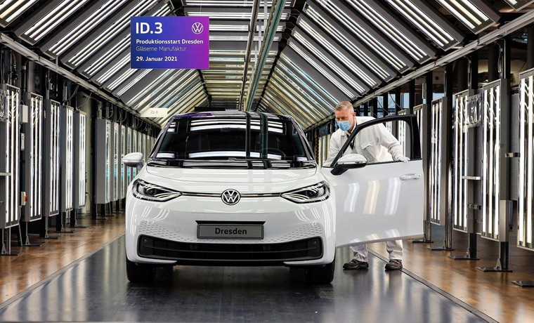 Volkswagen có kế hoạch đến năm 2035 sẽ ngừng bán xe động cơ đốt trong tại châu Âu ảnh 1