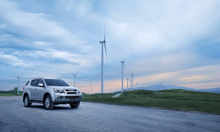 Isuzu mu-X B7 Plus - SUV đa dụng, bền bỉ với giá bán hấp dẫn ảnh 1