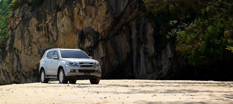 Isuzu mu-X B7 Plus - SUV đa dụng, bền bỉ với giá bán hấp dẫn ảnh 5