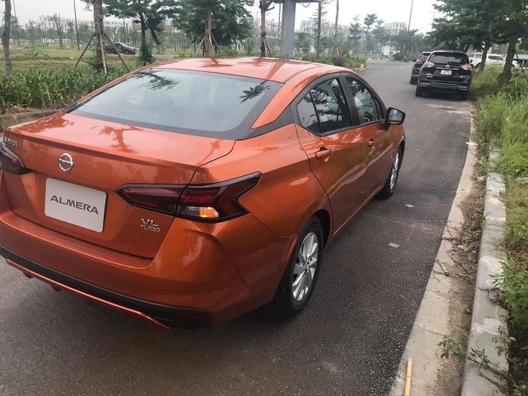 Nissan Sunny thế hệ mới xuất hiện tại Việt Nam ảnh 2