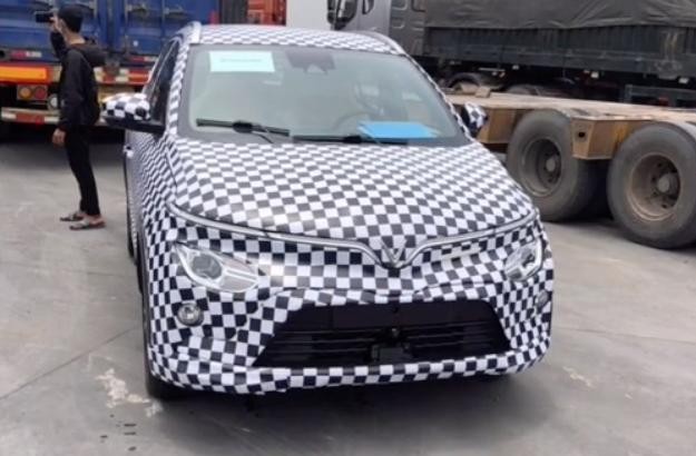 Vinfast E34 lộ diện hoàn toàn nội ngoại thất ảnh 1