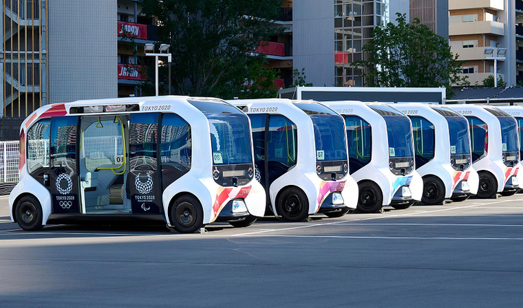 CEO Toyota cảnh báo các vấn đề liên quan đến xe tự hành sau sự cố tại Paralympic ảnh 1