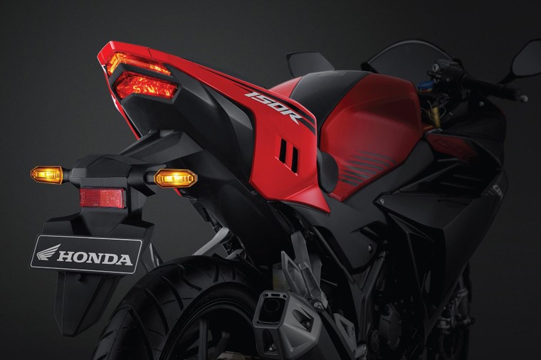 Honda CBR 150R ra mắt, giá chỉ từ 71 triệu đồng ảnh 4