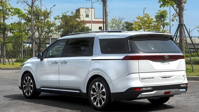 KIA CARNIVAL 2022 lộ hình ảnh thực tế trước ngày ra mắt tại Việt Nam ảnh 6