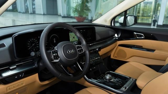 KIA CARNIVAL 2022 lộ hình ảnh thực tế trước ngày ra mắt tại Việt Nam ảnh 2