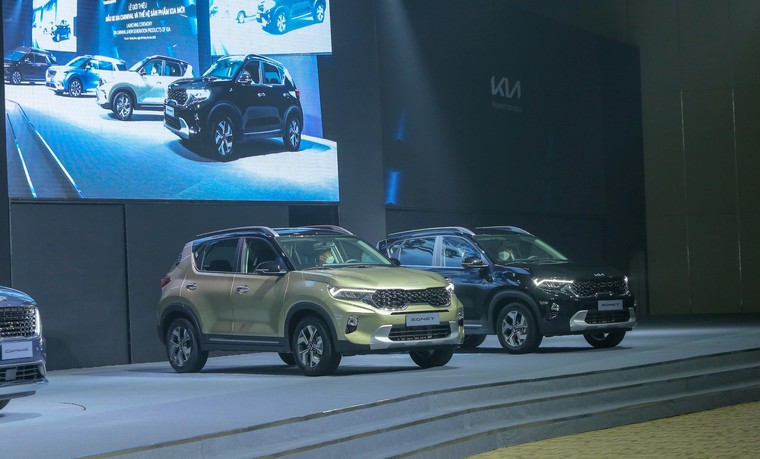 Kia Sonet nhận đặt hàng, giá từ 499 triệu, bắt đầu giao xe từ tháng sau ảnh 1