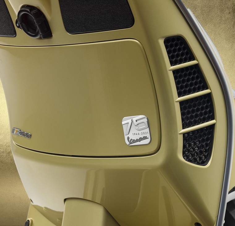 Piaggio Việt Nam ra mắt phiên bản đặc biệt kỷ niệm sinh nhật Vespa 75 năm tuổi trẻ ảnh 9