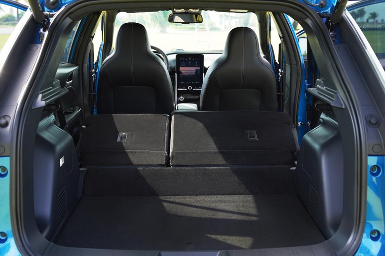 Ngắm chi tiết VinFast VFe34 vừa ra mắt ảnh 30