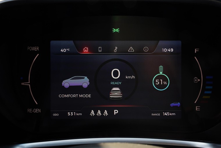 Ngắm chi tiết VinFast VFe34 vừa ra mắt ảnh 26