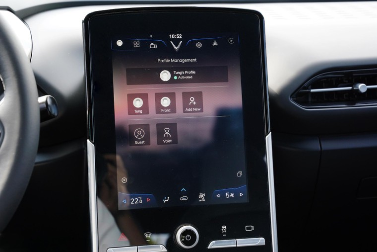 Ngắm chi tiết VinFast VFe34 vừa ra mắt ảnh 21