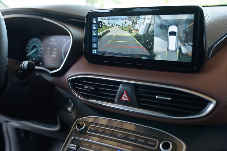 Hyundai SantaFe và Toyota Fortuner: Cuộc chiến đến hồi kết? ảnh 15