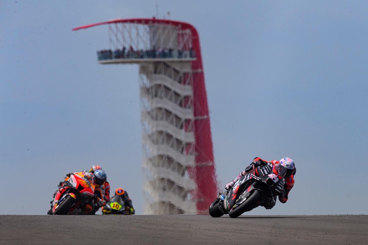 Cập nhật kết quả của Aprilia Racing tại chặng đua Americas đầy thách thức ảnh 2