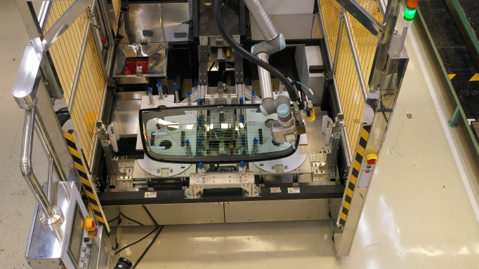 Mercedes-Benz Việt Nam đầu tư mạnh mẽ vào hệ thống dây chuyền sản xuất và lắp ráp ảnh 5