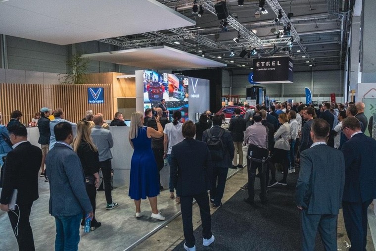 Vinfast công bố kế hoạch mở hơn 50 Vinfast store đầu tiên tại Châu Âu ảnh 2