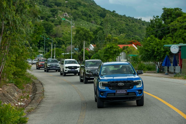 Ford Everest Thế Hệ Mới – Làm Chủ Cuộc Sống Theo Cách Riêng Của Bạn ảnh 1