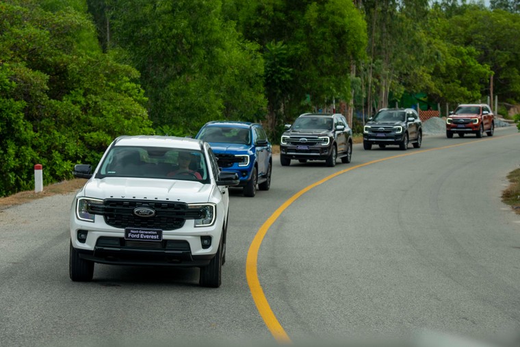 Ford Everest Thế Hệ Mới – Làm Chủ Cuộc Sống Theo Cách Riêng Của Bạn ảnh 4