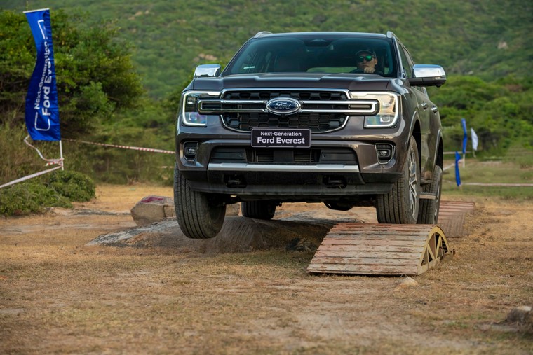 Ford Everest Thế Hệ Mới – Làm Chủ Cuộc Sống Theo Cách Riêng Của Bạn ảnh 11