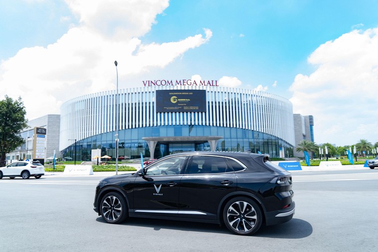 Gần 1.000 ô tô điện VF 8 được “chốt đơn” sau hai ngày tổ chức lái thử ảnh 4