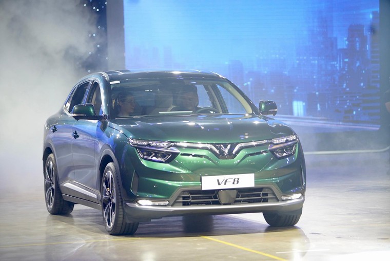 Vinfast bàn giao 100 ô tô điện VF 8 đầu tiên, chuẩn bị xuất khẩu ra quốc tế ảnh 7