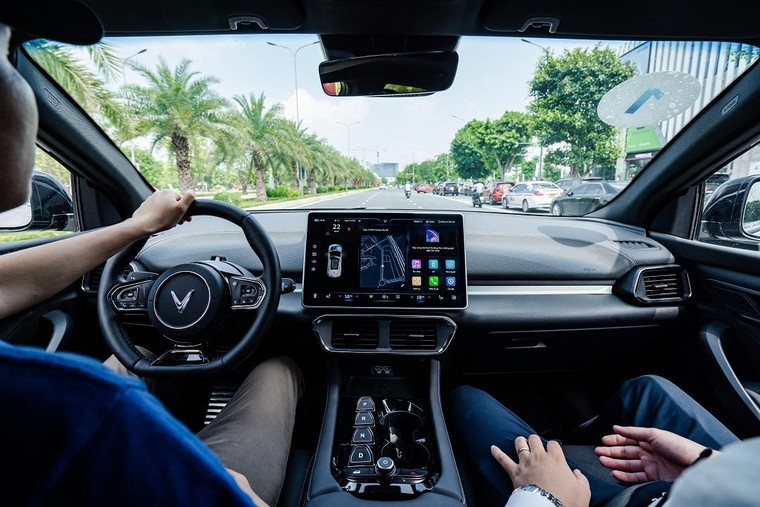 Vinfast bàn giao 100 ô tô điện VF 8 đầu tiên, chuẩn bị xuất khẩu ra quốc tế ảnh 3