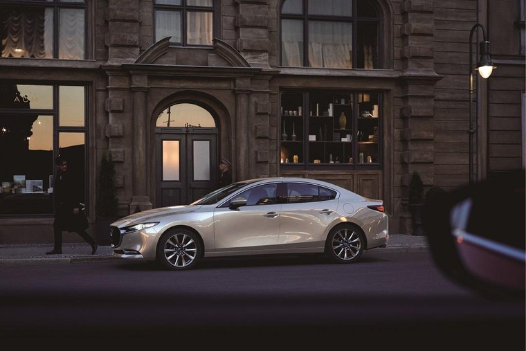 Bảng giá và các ưu đãi lớn nhất của Mazda trong tháng 10 ảnh 1