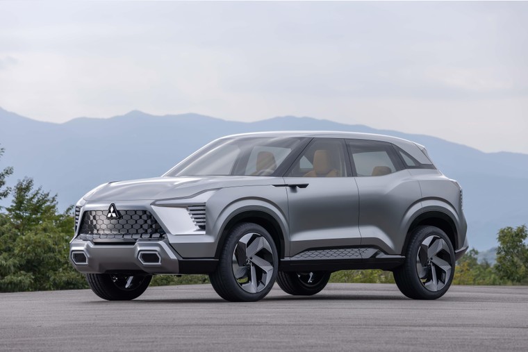 Mitsubishi Motors Việt Nam trưng bày mẫu xe XFC Concept tại triển lãm ô tô Việt Nam 2022 ảnh 1