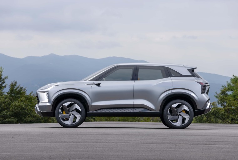 Nóng: Bắt gặp Mitsubishi XFC chạy thử trên đường, hứa hẹn sắp đến ngày ra mắt ảnh 4