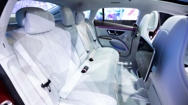 EQS chính thức được Mercedes-Benz ra mắt tại Việt Nam ảnh 9