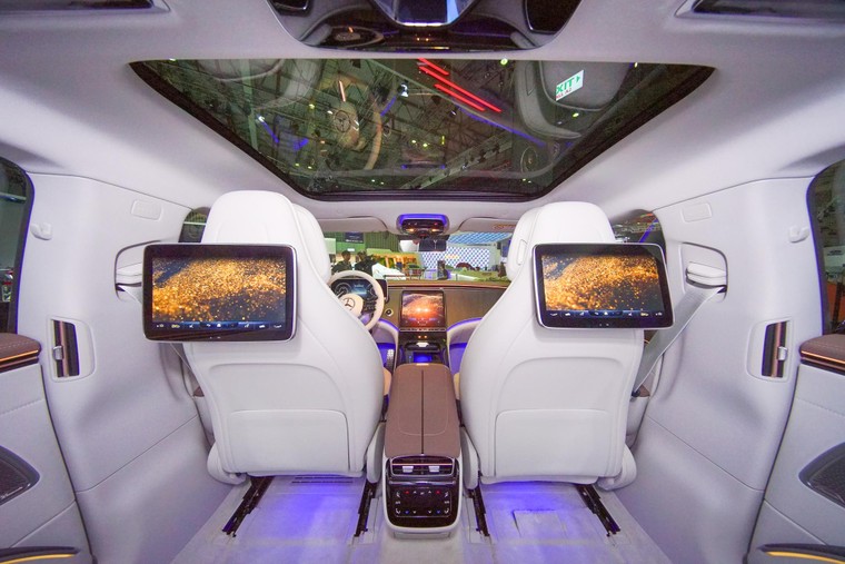 EQS chính thức được Mercedes-Benz ra mắt tại Việt Nam ảnh 8