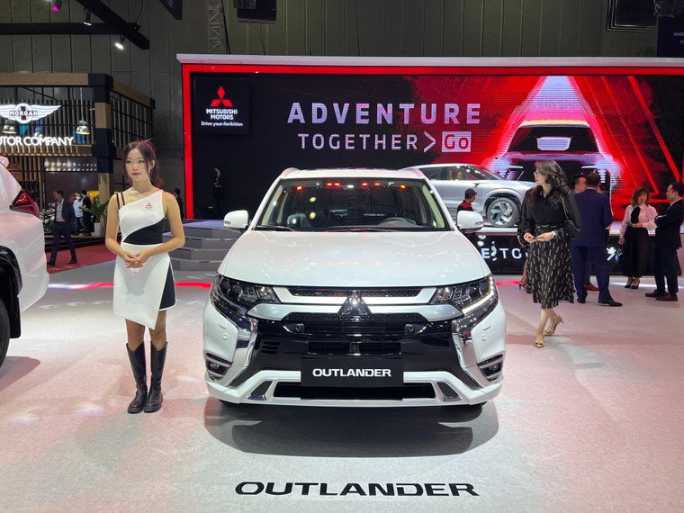 Mitsubishi Motors Việt Nam trưng bày mẫu xe XFC Concept tại triển lãm ô tô Việt Nam 2022 ảnh 6