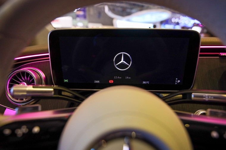 EQS chính thức được Mercedes-Benz ra mắt tại Việt Nam ảnh 5