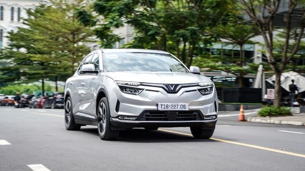 Người Sài Gòn lái thử VinFast VF 8: “Đáng mua nhất trong tầm giá 1 tỷ đồng!” ảnh 1