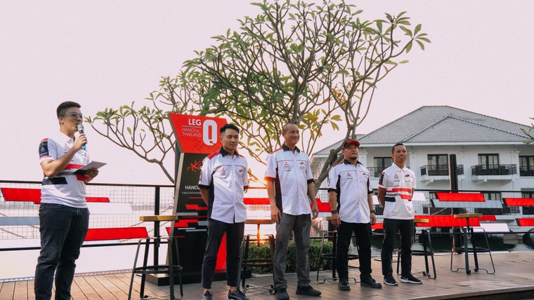 Đội đua AKA Racing cùng Mitsubishi Triton tham gia thi đấu giải đua xe đường trường xuyên quốc gia ảnh 4