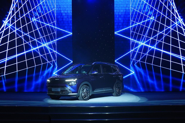 KIA Carens chính thức xuất hiện tại Việt Nam ảnh 5