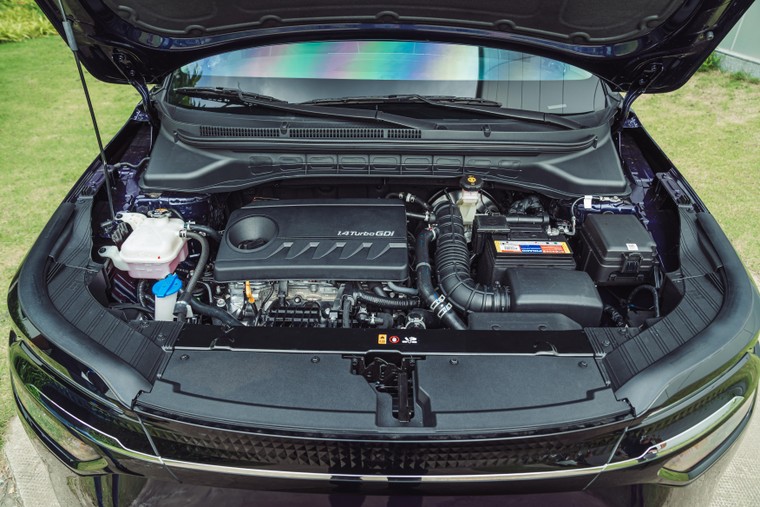 KIA Carens chính thức xuất hiện tại Việt Nam ảnh 12