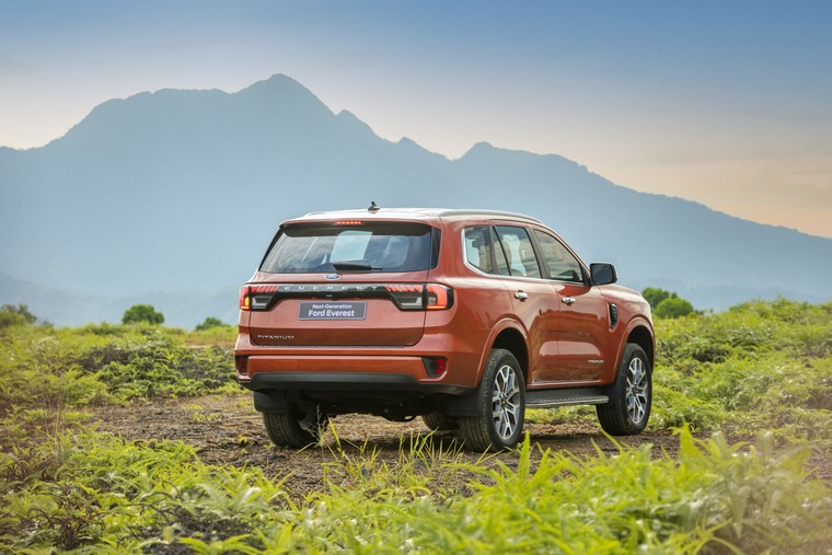 Ford Việt Nam nâng cấp Everest Titanium 4x2 với gói công nghệ an toàn, thông minh ảnh 8