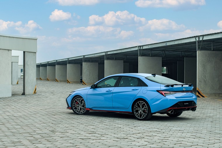 Hyundai Elantra N - “mẫu xe đua đường phố” chính thức trưng bày tại Việt Nam ảnh 1