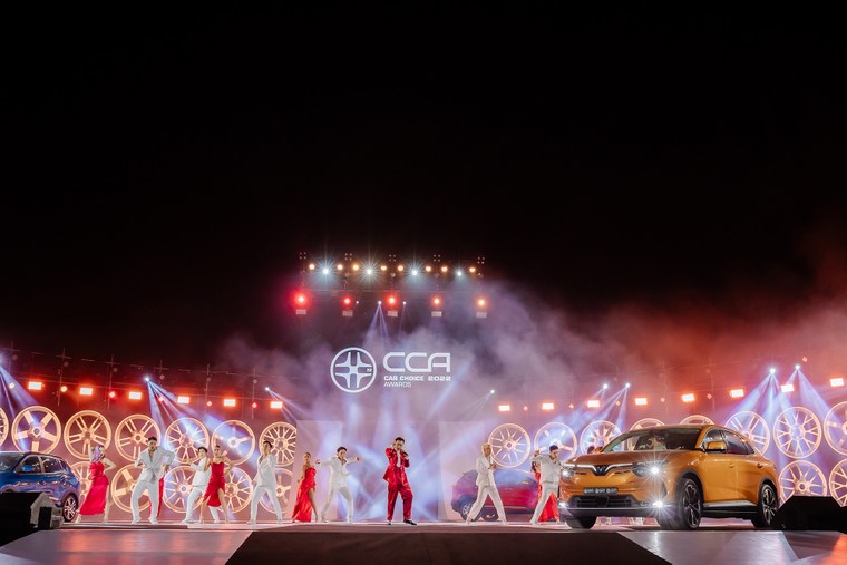 VinFast bàn giao 358 ô tô điện VF8 và VF e34 trong tháng 1/2023 ảnh 1