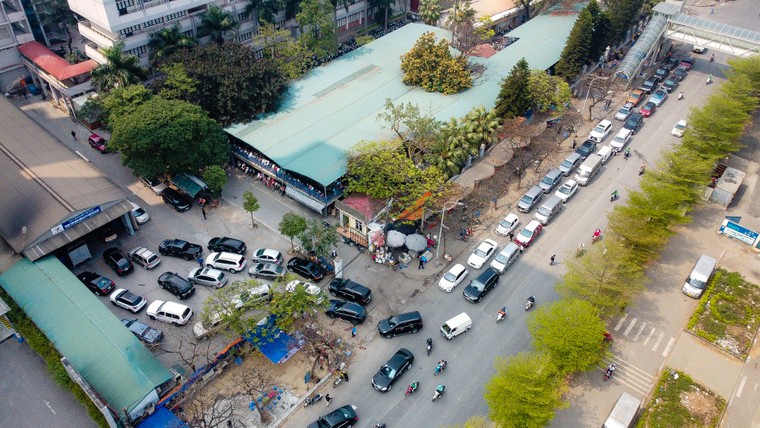 Lực lượng quân đội chính thức hỗ trợ đăng kiểm ô tô tại Hà Nội ảnh 1