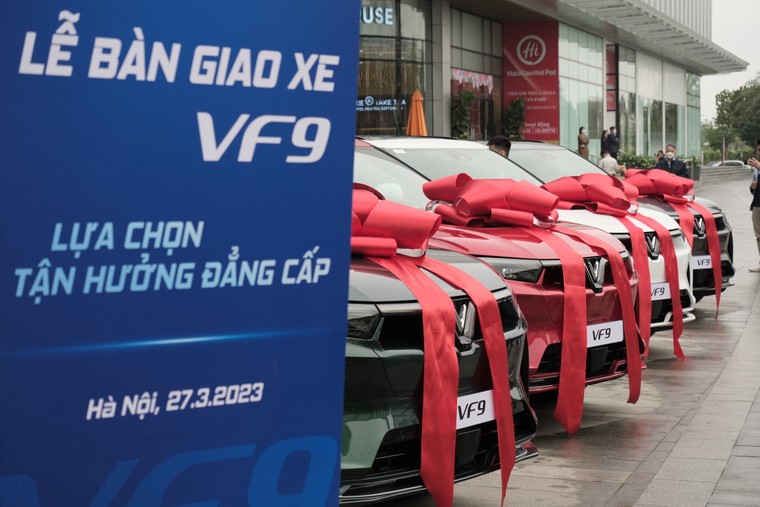 Vinfast đã bàn giao được bao nhiêu chiếc VF9 trong tháng 3? ảnh 1