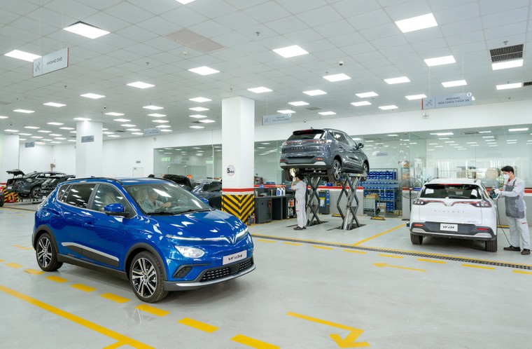 VinFast bàn giao 3.042 ô tô điện trong tháng 7/2023 ảnh 1