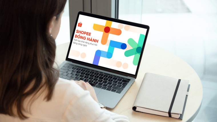 Shopee hỗ trợ doanh nghiệp và người dùng tăng cường khả năng thích ứng ảnh 1