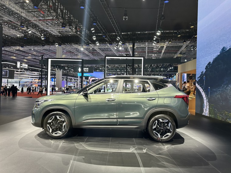 Ảnh thực tế KIA Seltos 2024: cao cấp hơn, bổ sung trang bị ảnh 2