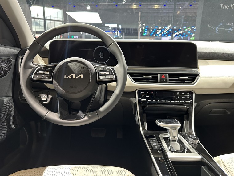Ảnh thực tế KIA Seltos 2024: cao cấp hơn, bổ sung trang bị ảnh 8