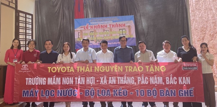 Quỹ Toyota Việt Nam hỗ trợ xây dựng điểm trường cho trẻ em vùng sâu vùng xa tỉnh Bắc Kạn và Nghệ An ảnh 1