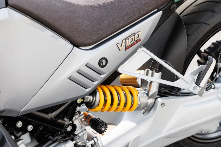 Chi tiết Moto Guzzi V100 Mandello - Mẫu xe tiên phong với tính năng 'độc nhất vô nhị' ảnh 6