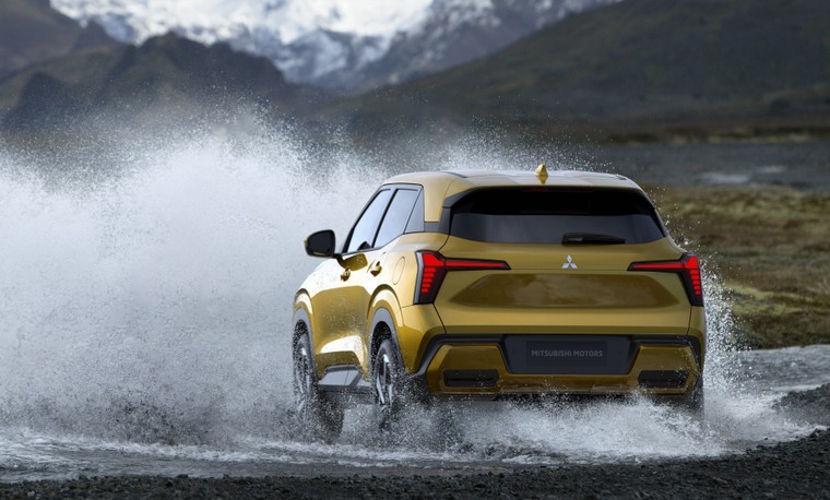 Hé lộ Mitsubishi XFC và nhiều mẫu xe khác chuẩn bị ra mắt tại Triển lãm GAIKINDO Indonesia ảnh 3